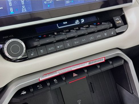 Certified 2025 Toyota Sequoia Capstone AWD/4WD image 16