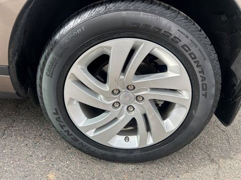 Used 2020 Land Rover Range Rover Evoque S image 36