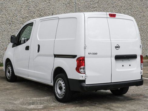 Used 2020 Nissan NV200 S image 12