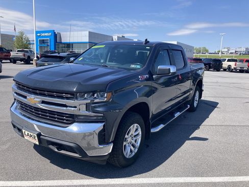 Used 2019 Chevrolet Silverado 1500 LT w/ All-Star Edition AWD/4WD image 3