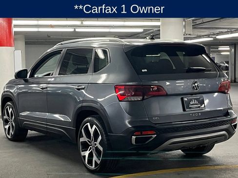 Used 2022 Volkswagen Taos SEL w/ Panoramic Sunroof Package AWD/4WD image 5