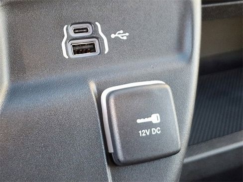 Used 2025 RAM ProMaster 2500 w/ Storage Group image 26