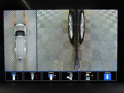 Used 2024 Chevrolet Tahoe High Country image 20