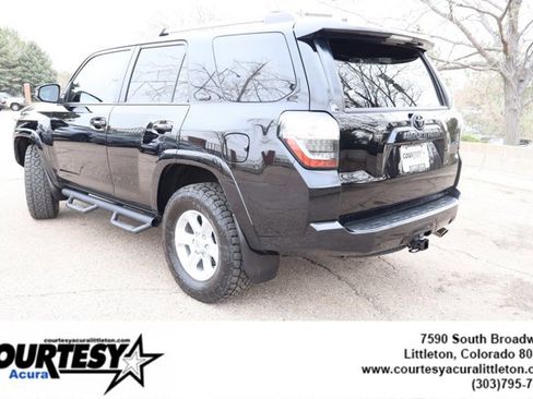 Used 2020 Toyota 4Runner SR5 Premium w/ Moonroof Package image 4