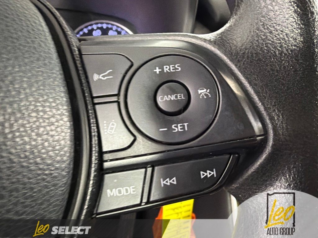 Used 2019 Toyota RAV4 LE w/ All Weather Liner Package AWD/4WD image 17