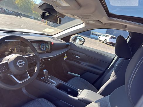 New 2026 Nissan Kicks SV w/ SV Premium Package image 25