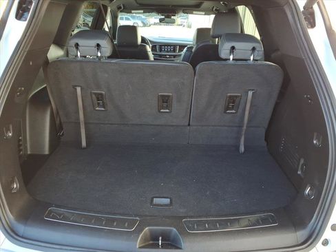 Used 2023 Buick Enclave Essence w/ Experience Buick Package image 24