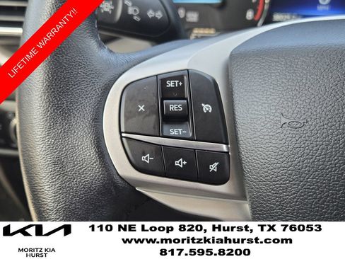 Used 2023 Ford Explorer XLT w/ Equipment Group 202A AWD/4WD image 27