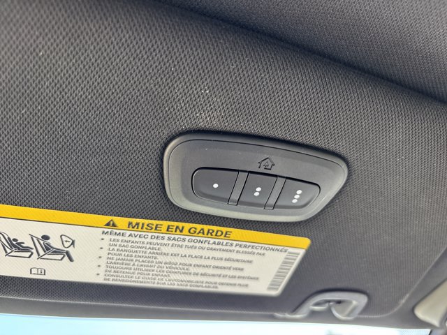 Used 2026 Chrysler Pacifica Limited FWD image 45