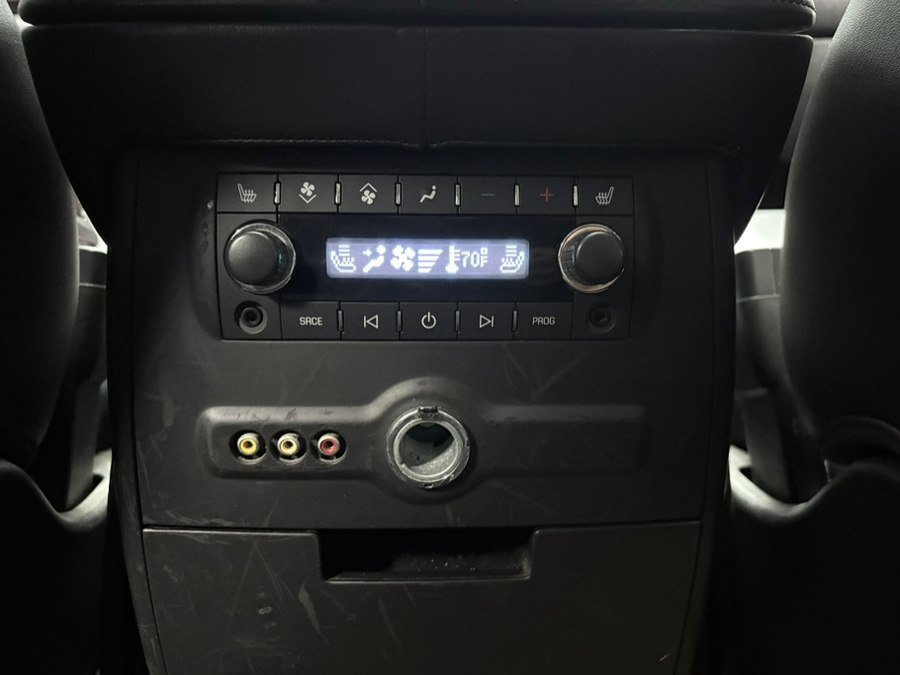 Used 2013 Cadillac Escalade ESV Luxury AWD/4WD image 37