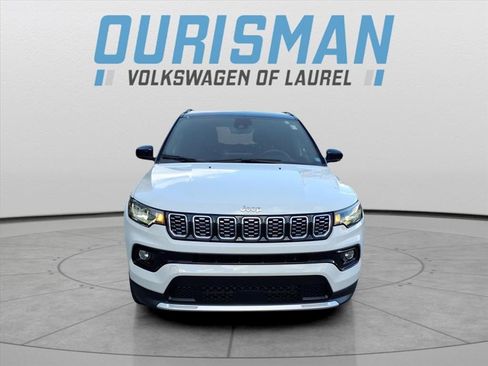 Used 2024 Jeep Compass Limited image 7