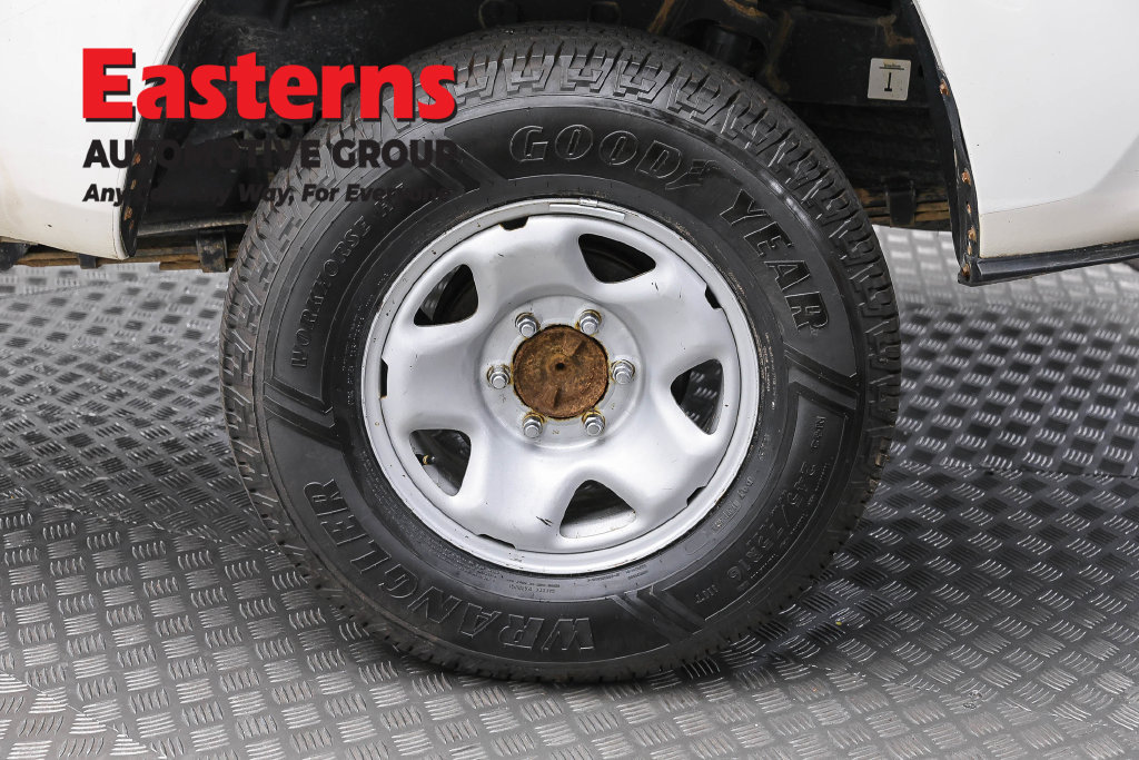 Used 2021 Toyota Tacoma SR RWD image 9