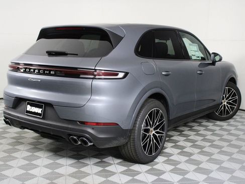 New 2026 Porsche Cayenne AWD/4WD image 7