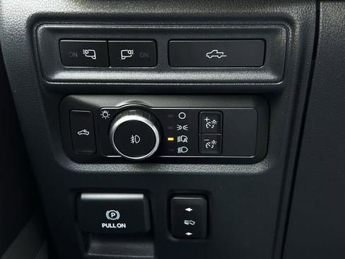Used 2022 Ford F150 Lariat AWD/4WD image 27