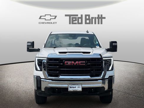 Certified 2024 GMC Sierra 3500 Pro RWD image 2