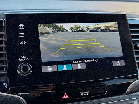 Used 2022 Honda Pilot TrailSport image 12