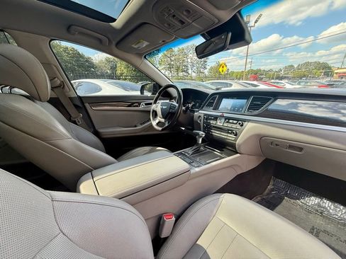 Used 2018 Genesis G80 3.8 w/ Option Group 02 RWD image 25