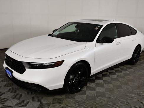 Used 2024 Honda Accord Sport image 10