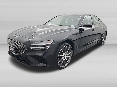 Used 2025 Genesis G70 2.5T AWD/4WD image 7