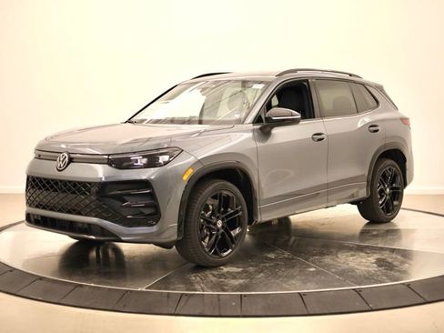 New 2026 Volkswagen Tiguan SE R-Line AWD/4WD image 7