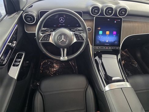 Certified 2025 Mercedes-Benz GLC 300 image 13