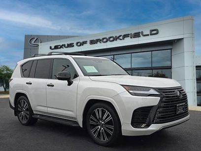Used 2023 Lexus LX 600 4WD w/ Luxury Package