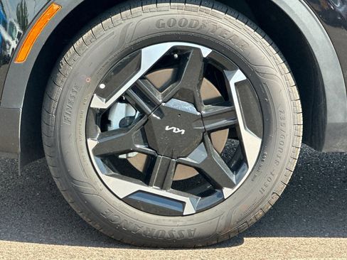 Certified 2026 Kia Sportage S AWD/4WD image 23