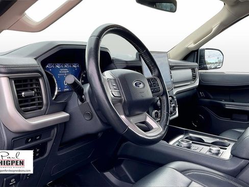 Certified 2024 Ford Expedition XLT image 13