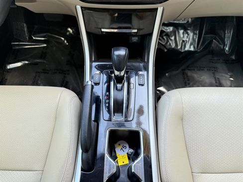 Used 2017 Honda Accord EX-L image 24