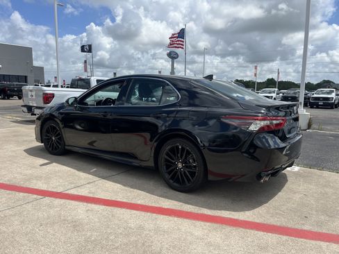 Used 2023 Toyota Camry XSE image 3