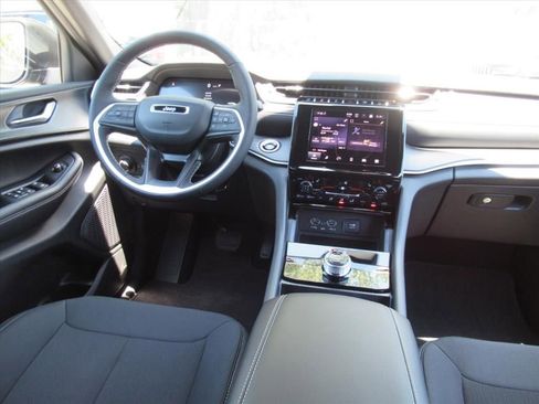 New 2026 Jeep Grand Cherokee L Laredo AWD/4WD image 13