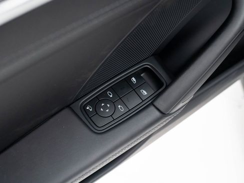 Used 2024 Porsche 911 Turbo S image 40