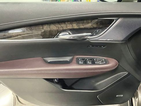 Used 2023 Cadillac XT6 Premium Luxury image 24