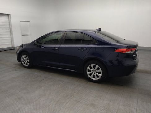 Used 2020 Toyota Corolla LE FWD image 3