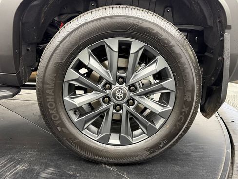 Certified 2026 Toyota Land Cruiser w/ Premium Package AWD/4WD image 17