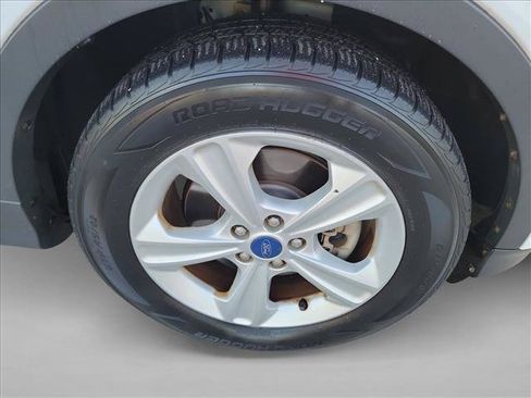 Used 2015 Ford Escape SE FWD image 11