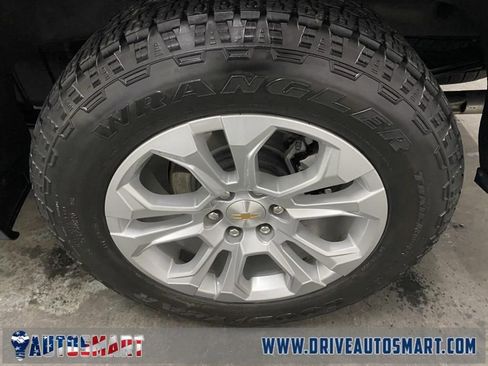 Used 2025 Chevrolet Silverado 1500 LTZ image 26