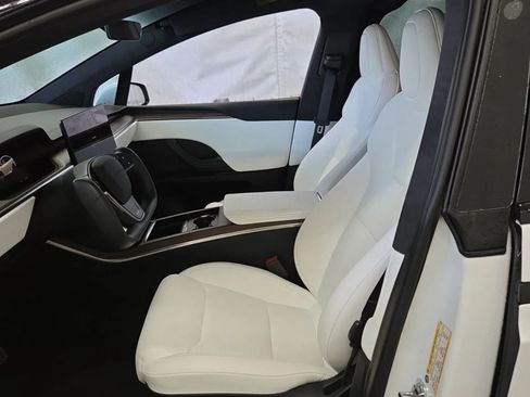Used 2023 Tesla Model X AWD/4WD image 6