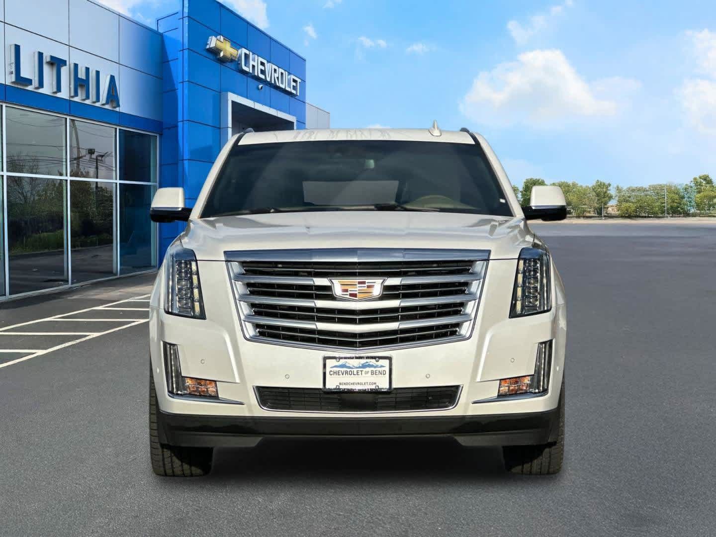 Used 2019 Cadillac Escalade ESV Platinum AWD/4WD image 10
