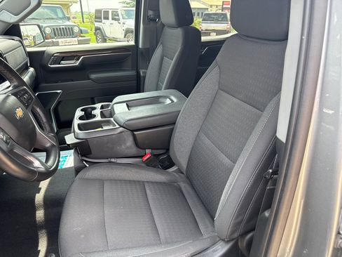 Used 2023 Chevrolet Silverado 1500 LT image 16