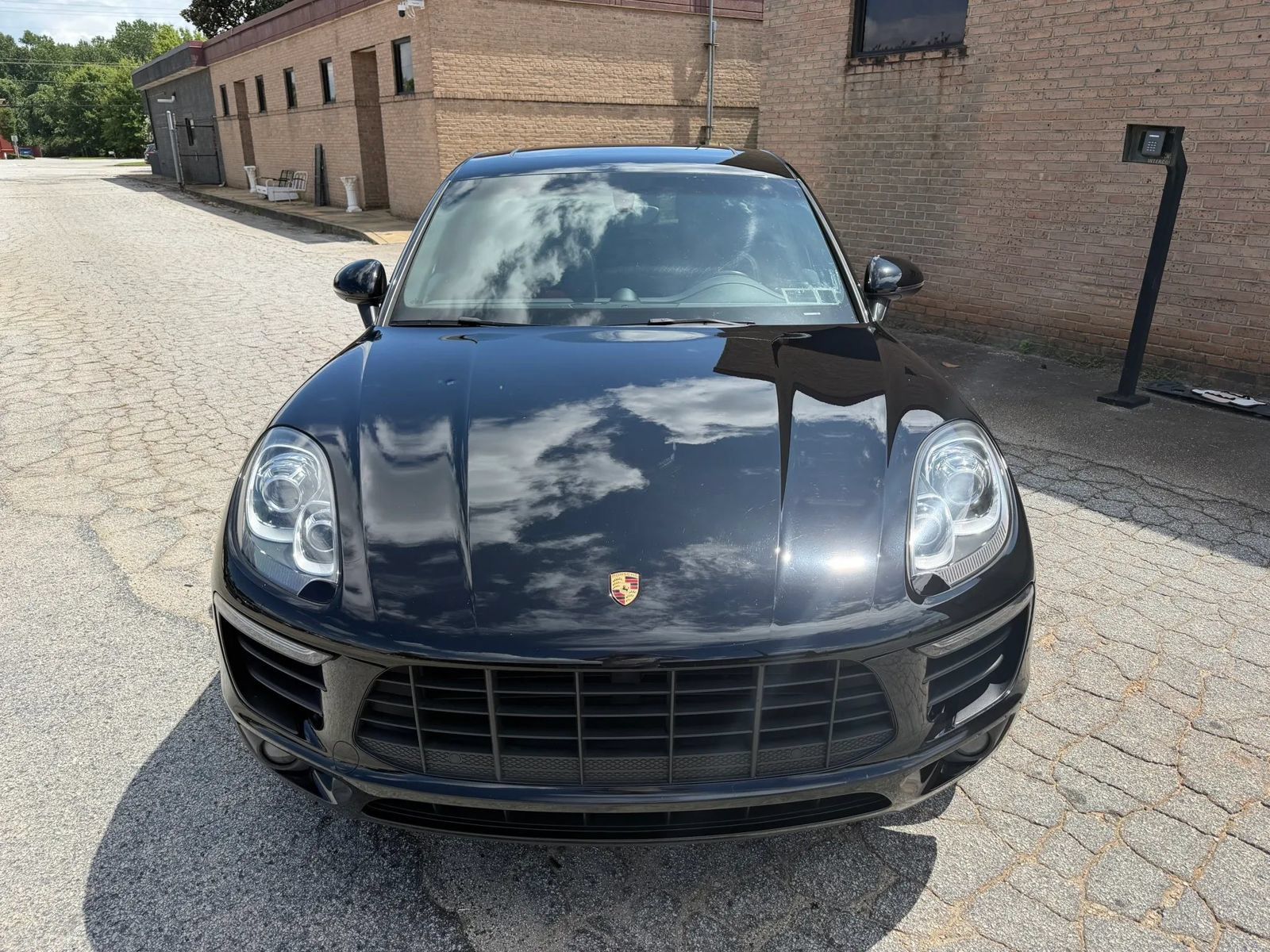 Used 2016 Porsche Macan S AWD/4WD image 3
