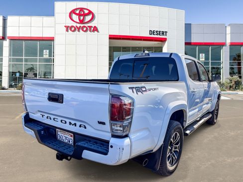 Used 2023 Toyota Tacoma TRD Sport w/ Technology Package RWD image 6