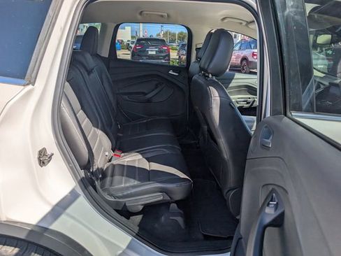 Used 2018 Ford Escape Titanium image 19