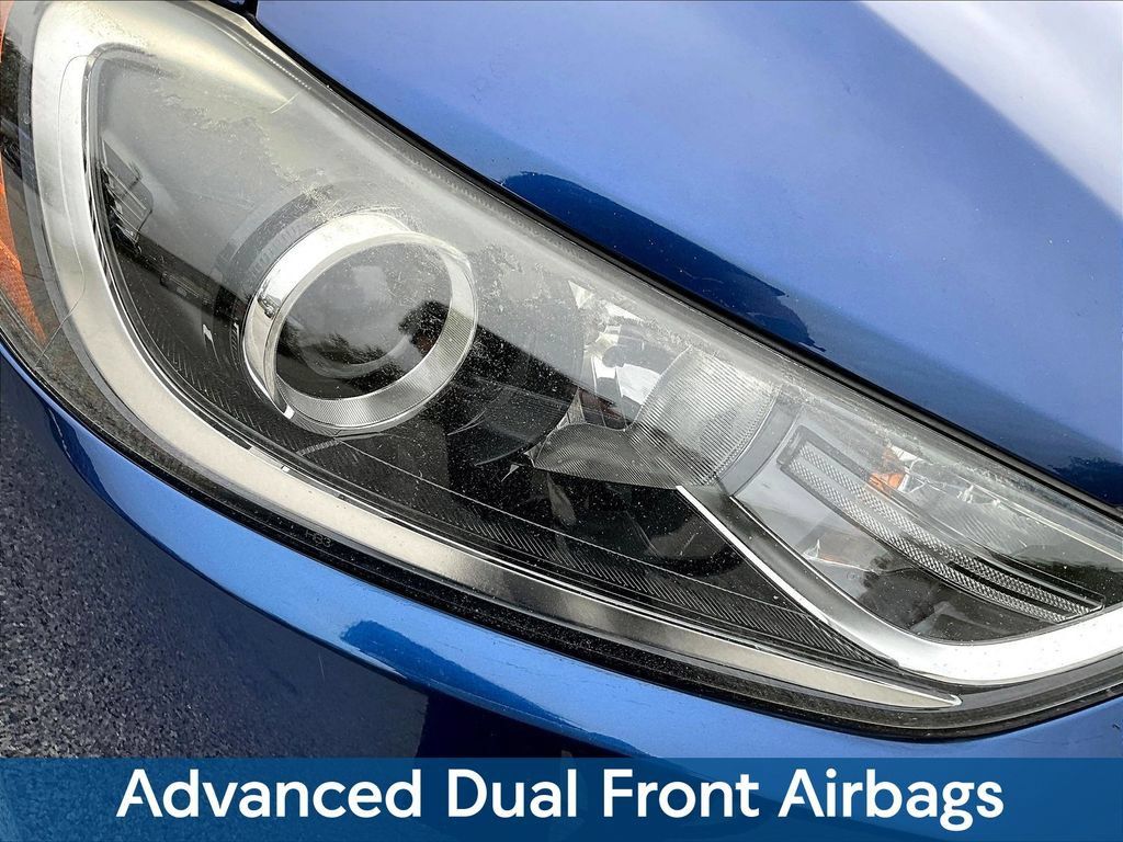 Used 2013 Hyundai Elantra Limited w/ Technology Pkg FWD image 32