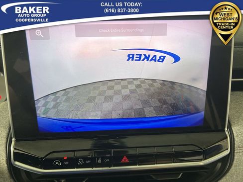 Used 2024 Jeep Compass Latitude image 15