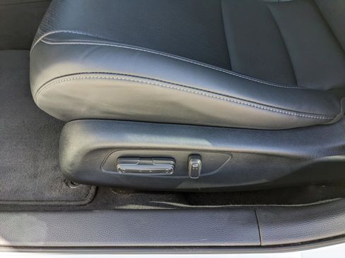 Used 2023 Honda Civic EX-L image 17