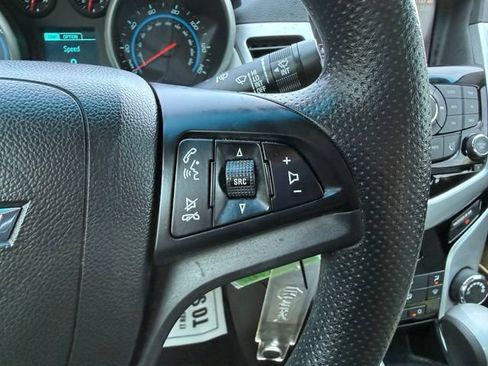 Used 2015 Chevrolet Cruze LT FWD image 22