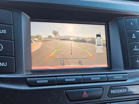 Used 2017 Ford Explorer XLT image 14