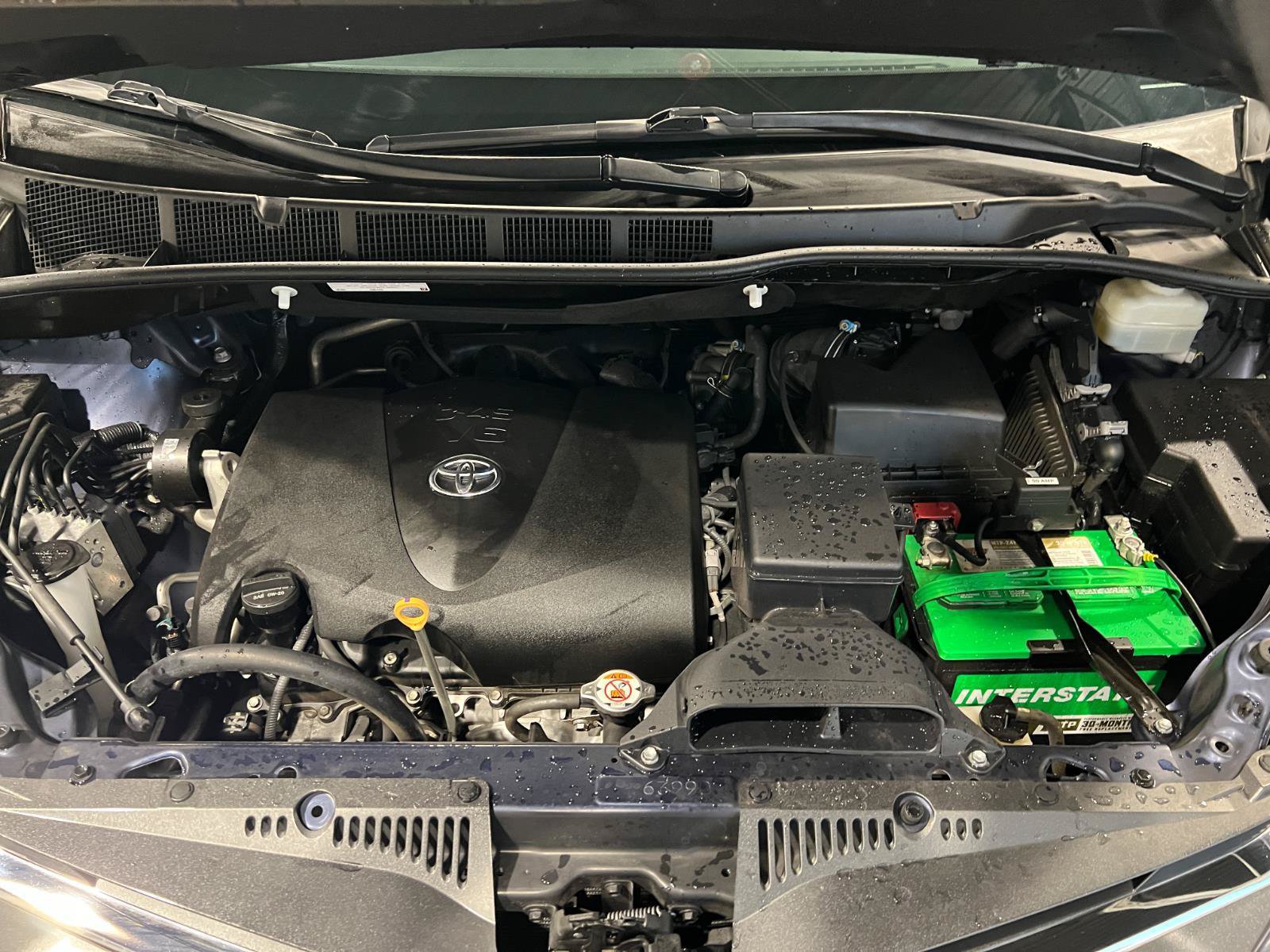 Used 2018 Toyota Sienna XLE w/ XLE Navigation Package FWD image 46