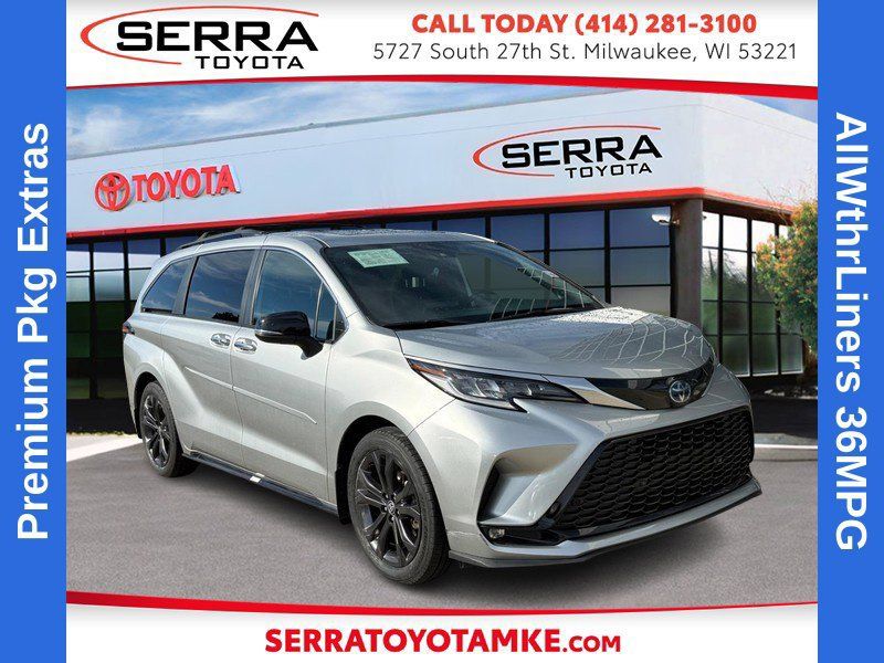 Used 2024 Toyota Sienna XSE w/ XSE Premium Package FWD image 1
